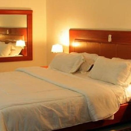 Golden Tulip Warri Airport Hotel Effurun Dış mekan fotoğraf